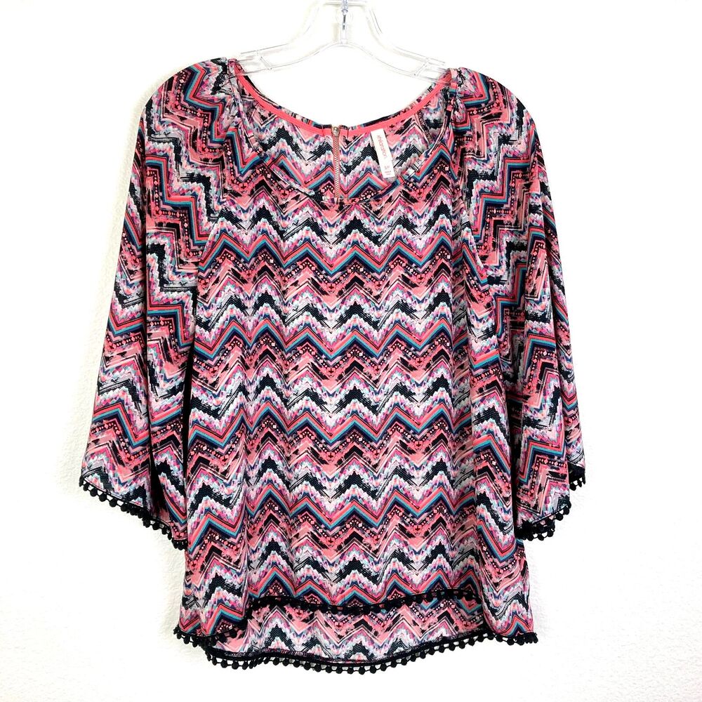 Xhilaration Women's Top Size S Geometric Aztec Black Trim 3/4 Bell Sleeve Hippie